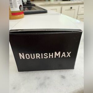 NIB NourishMax Diamond Infused Eye Cream